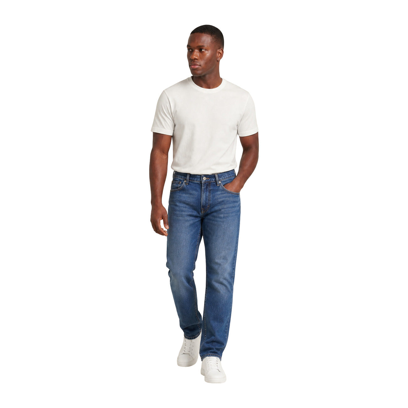 Jeans Uomo Blu Tommy Hilfiger Jeans; Modello Ryan Slim. 99% cotone e 1% elastam, vita media e chiusura con zip. Design 5 tasche con effetto vissuto e cuciture a contrasto, stile casual 4 stagioni. Figura intera frontale 