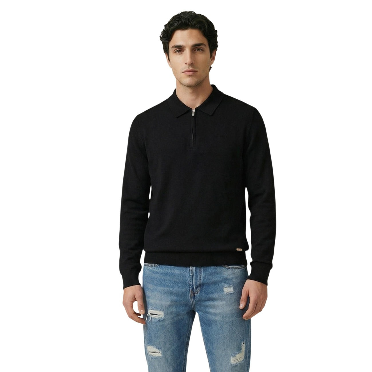 Gianni Lupo Maglia nera Polo Zip; maglieria sottile in viscosa stretch, maniche corte e dettagli a costine. Stile contemporaneo e morbidezza superiore. Vista frontale 