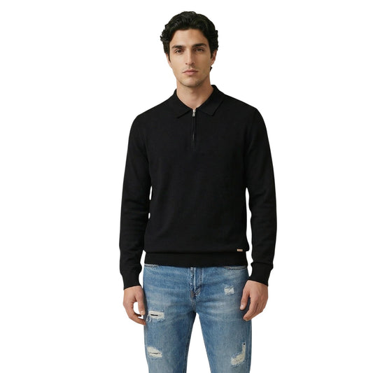 Gianni Lupo Maglia nera Polo Zip; maglieria sottile in viscosa stretch, maniche corte e dettagli a costine. Stile contemporaneo e morbidezza superiore. Vista frontale 