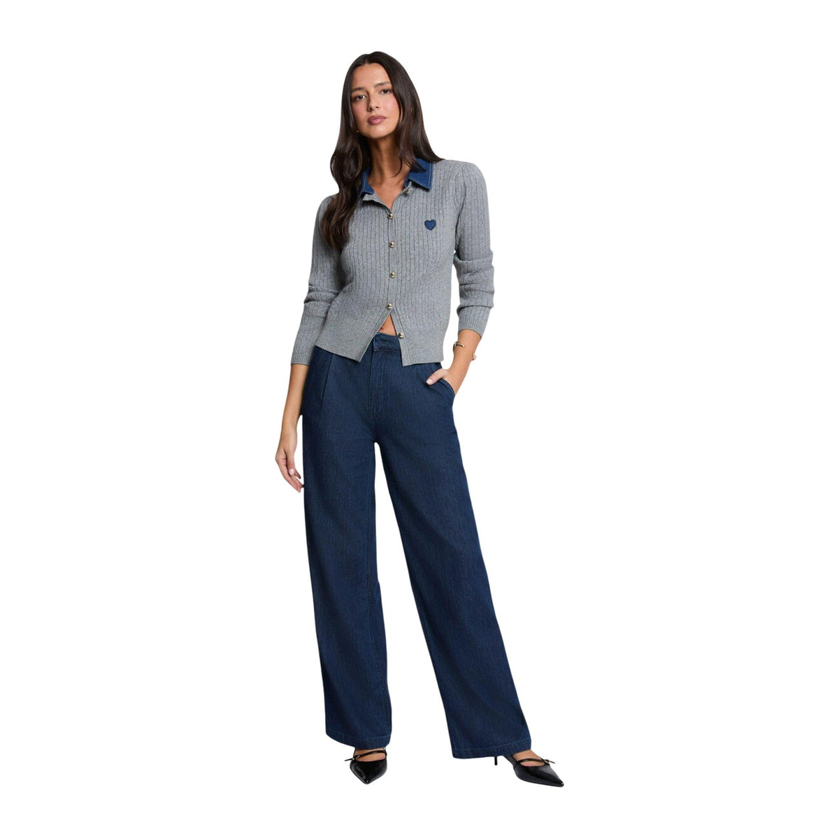 Maglione donna con colletto a revers Morgan De Toi 262-MROSALA. Maglia sottile aderente a maniche lunghe in poliestere e viscosa con bottoni frontali.