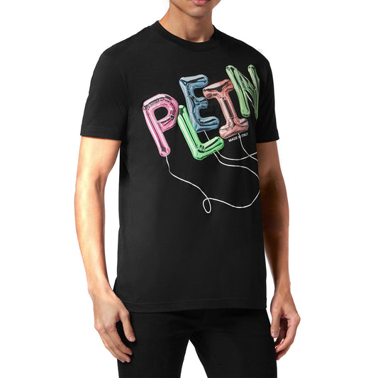 T-shirt Philipp Plein BO_1481; Nero, 100% Cotone. Grafica graffiti bombing, patch logo in pelle Saffiano, vestibilità regular. Eccellenza artigianale Made in Italy. Vista frontale 