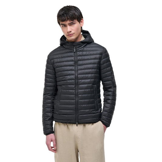 Piumino uomo Colmar Originals nero 100 grammi 1245 8VX. Giacca leggera da uomo nera in tessuto opaco idrorepellente con interno a contrasto, cappuccio fisso, bottone al collo, zip doppio cursore e bordo elastico logato, giubbotto primaverile casual sportivo.