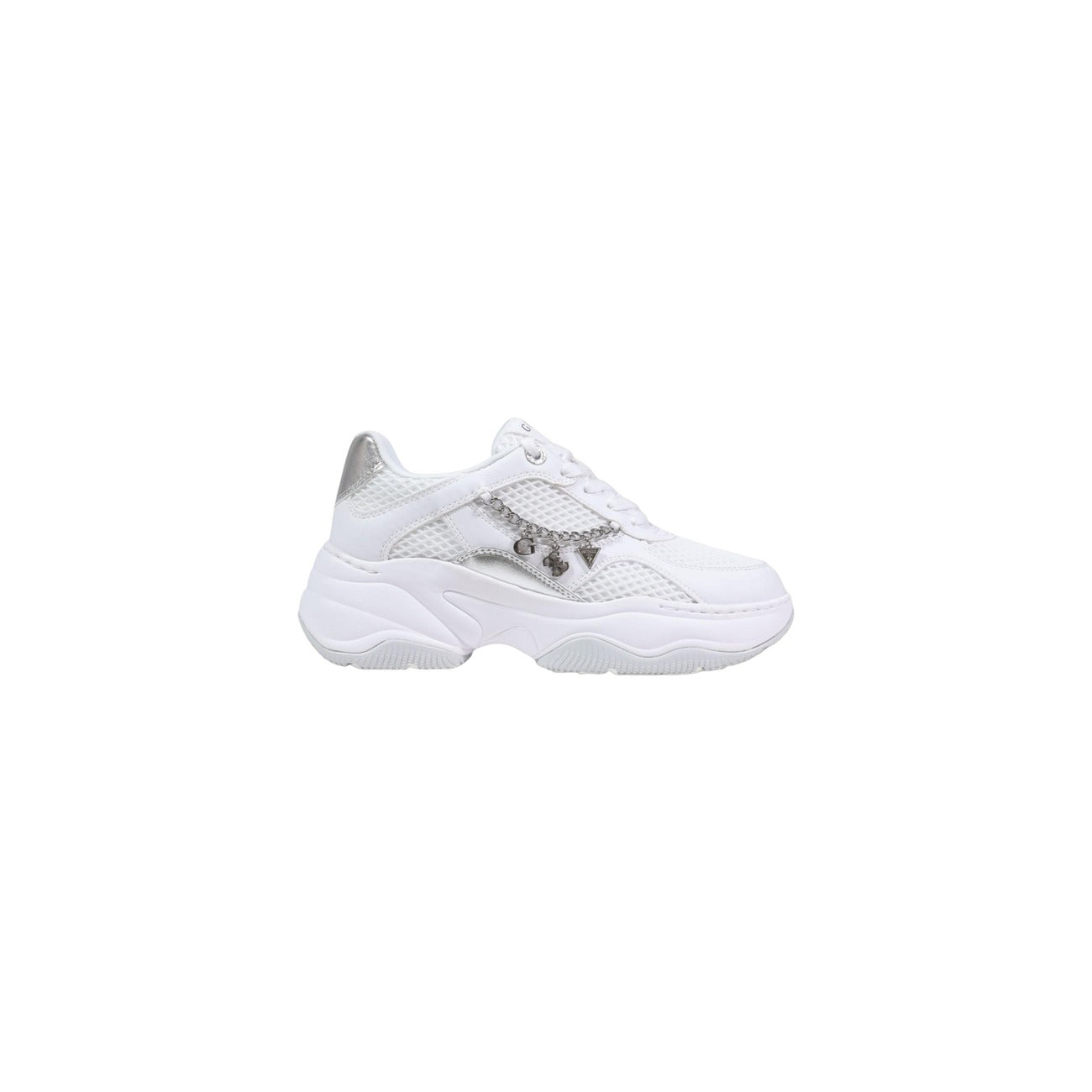Sneakers Guess Harpaa; 60% Poliuretano, 40% Poliestere. Suola para 4,5 cm, catena con ciondoli logo, inserto laminato. Sneakers donna in similpelle eleganti e ammortizzate per la PE26. Vista laterale 