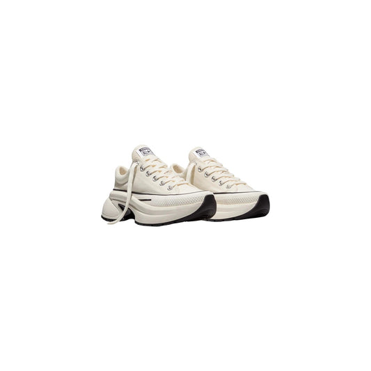 Sneakers Converse Run Star Crush OX bianche donna A19266C. Scarpe sportive da donna bianche in tela tessuto con suola platform alta 5 cm, tacco chunky sagomato e occhielli metallici, scarpe da ginnastica basse 4 stagioni.