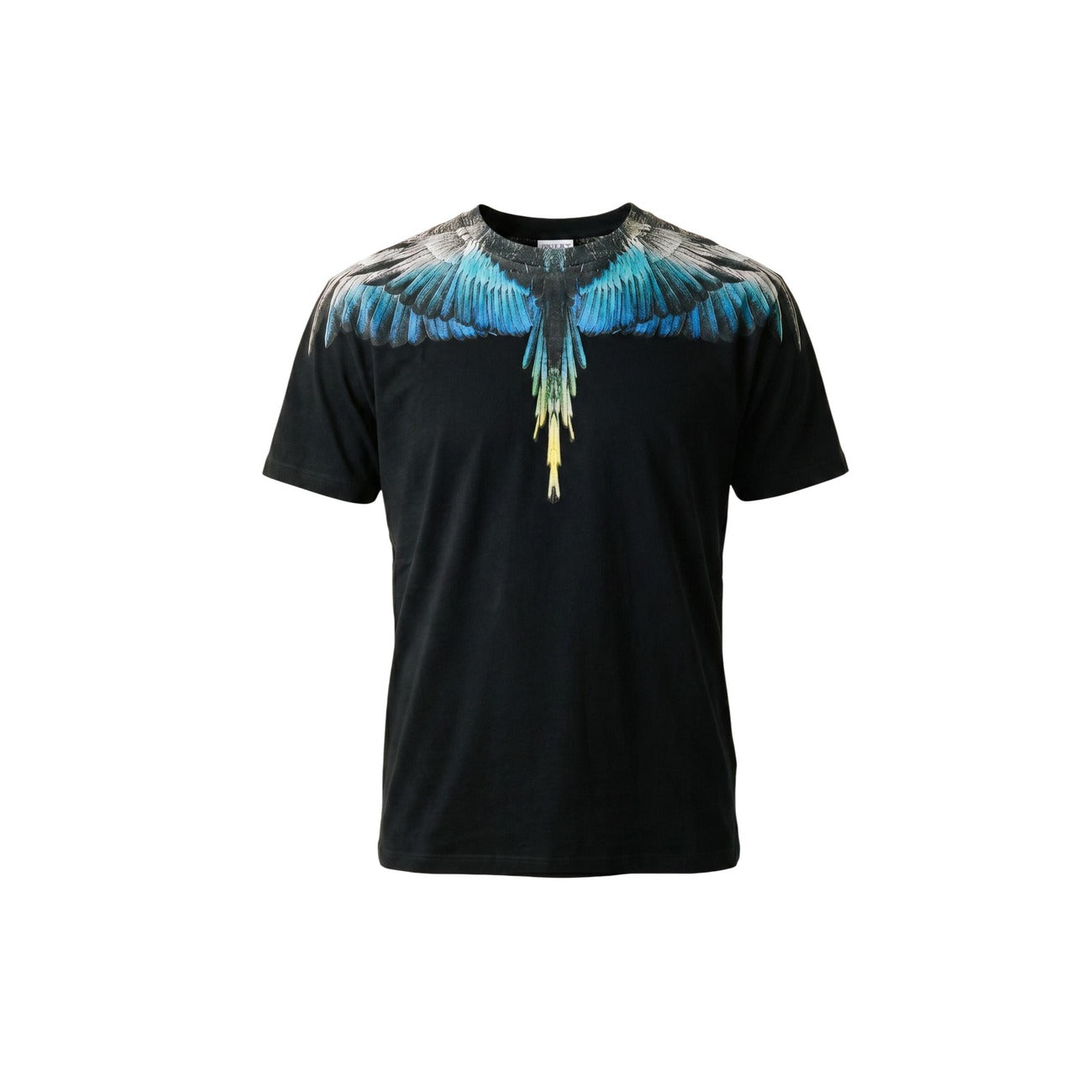 T-shirt County Of Milan; Nero. 100% Cotone premium. Iconica stampa ali su spalle e petto, vestibilità regular, girocollo. Stile urban-chic iconico, stagione 2026. Vista stesa 