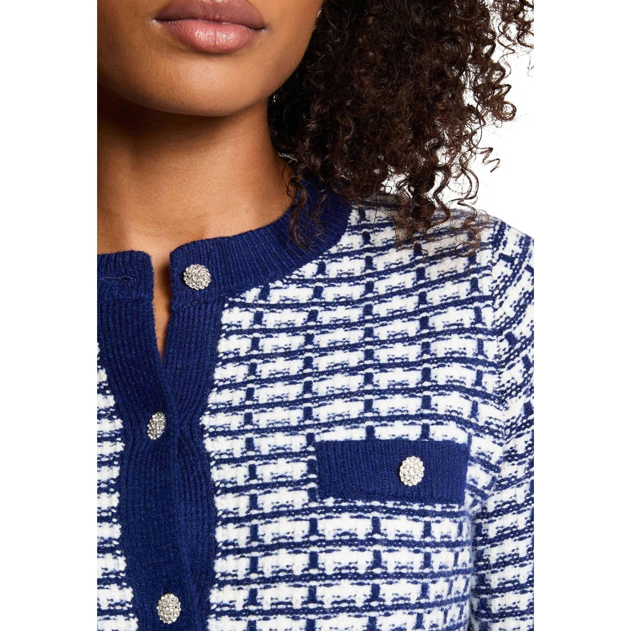 Cardigan Morgan De Toi donna blu con stampa geometrica bottoni - vista frontale dettaglio indossato da modello
