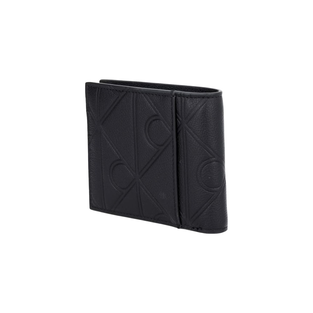 Portafoglio Uomo Calvin Klein XL Embossed; Nero. 100% Vera pelle con loghi incisi, chiusura esterna con zip, scomparti interni per tessere, banconote e tasca portamonete con cerniera. Stile casual-elegante 4 stagioni. Vista posteriore 