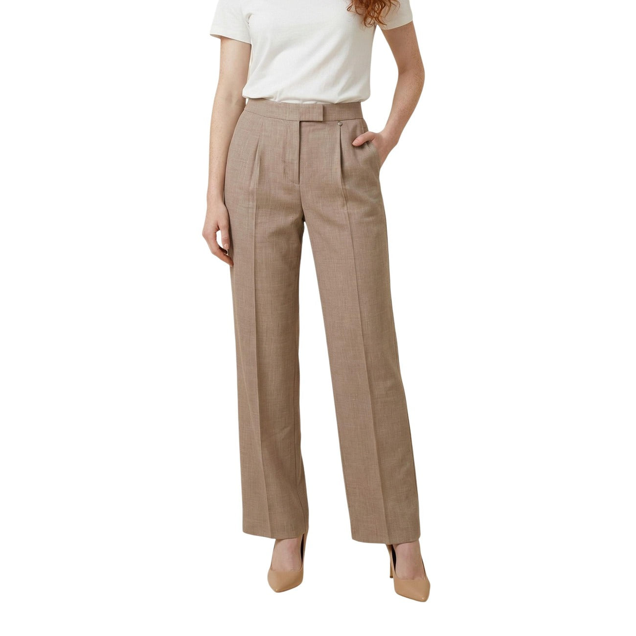 Liu Jo Pantalone Palazzo beige WA6167; misto viscosa antipiega, taglio a vita alta, gamba ampia e fluida. Comfort stretch e stile senza tempo. Vista frontale 