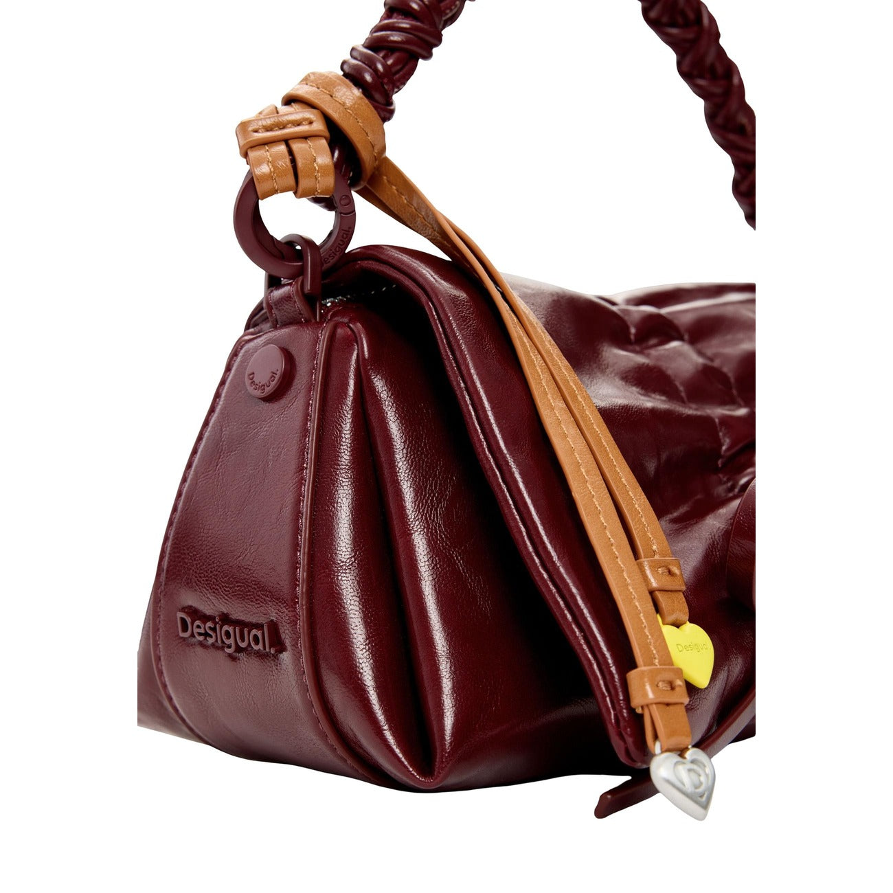 borsa a mano Desigual SMALL SHINY BOW di colore rosso/bordeaux. 
Vista frontale laterale 