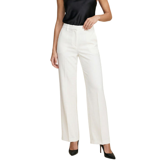 Pantaloni I AM Wide Leg; 88% Poliestere, 12% Elastan. Bianco Ottico, piega centrale, Regular Fit. Pantaloni donna eleganti e fluidi, Made in Italy. Vista frontale 