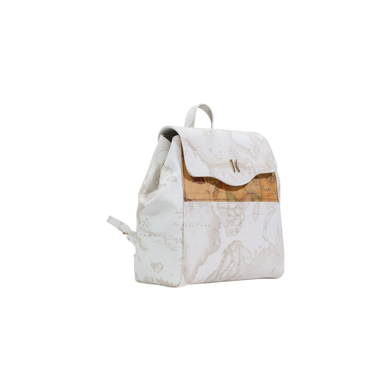 Zaino Alviero Martini 1ᴬ Classe; Mix Geo White/Classic. Chiusura con patta e magnete, metalleria dorata, spallacci regolabili. Interno organizzato con tre tasche e portatessere. Stile casual-chic Primavera/Estate. Vista laterale 