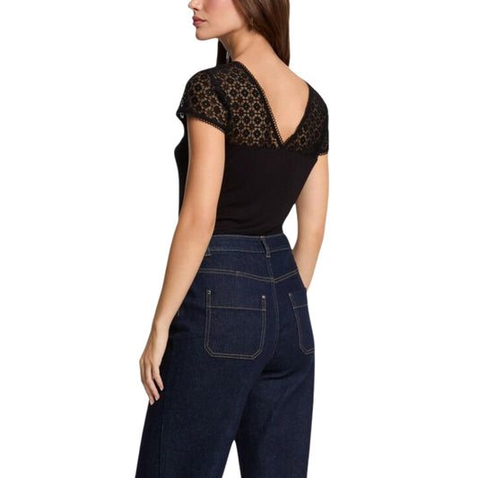 T-shirt Morgan De Toi in Viscosa e Pizzo; Nero. Scollo a V, tessuto fluido e leggero, dettagli femminili sulle spalle. Stile casual-chic ideale per la stagione primavera-estate. Vista posteriore 