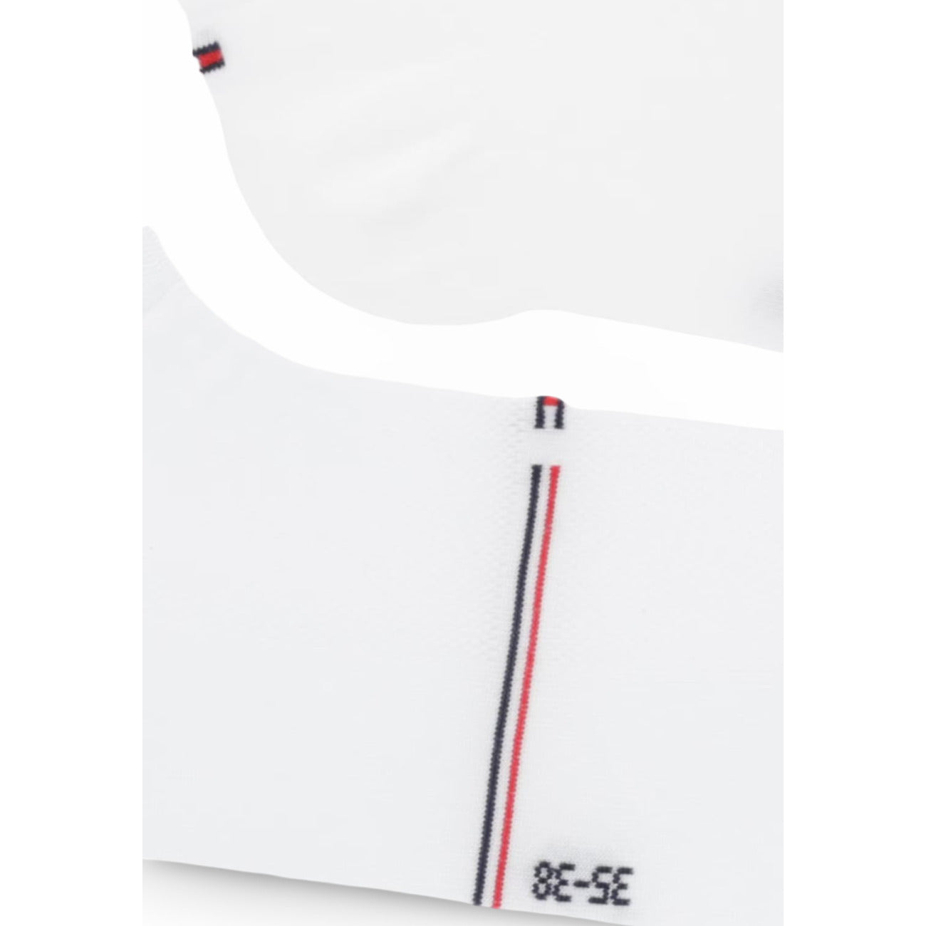 Pack 2 Paia Calzini Sneaker Tommy Hilfiger Mesh; Bianco. 72% Viscosa, 27% Poliammide, 1% Elastam. Trama a rete traspirante, effetto seta, bordo a righe sottili.