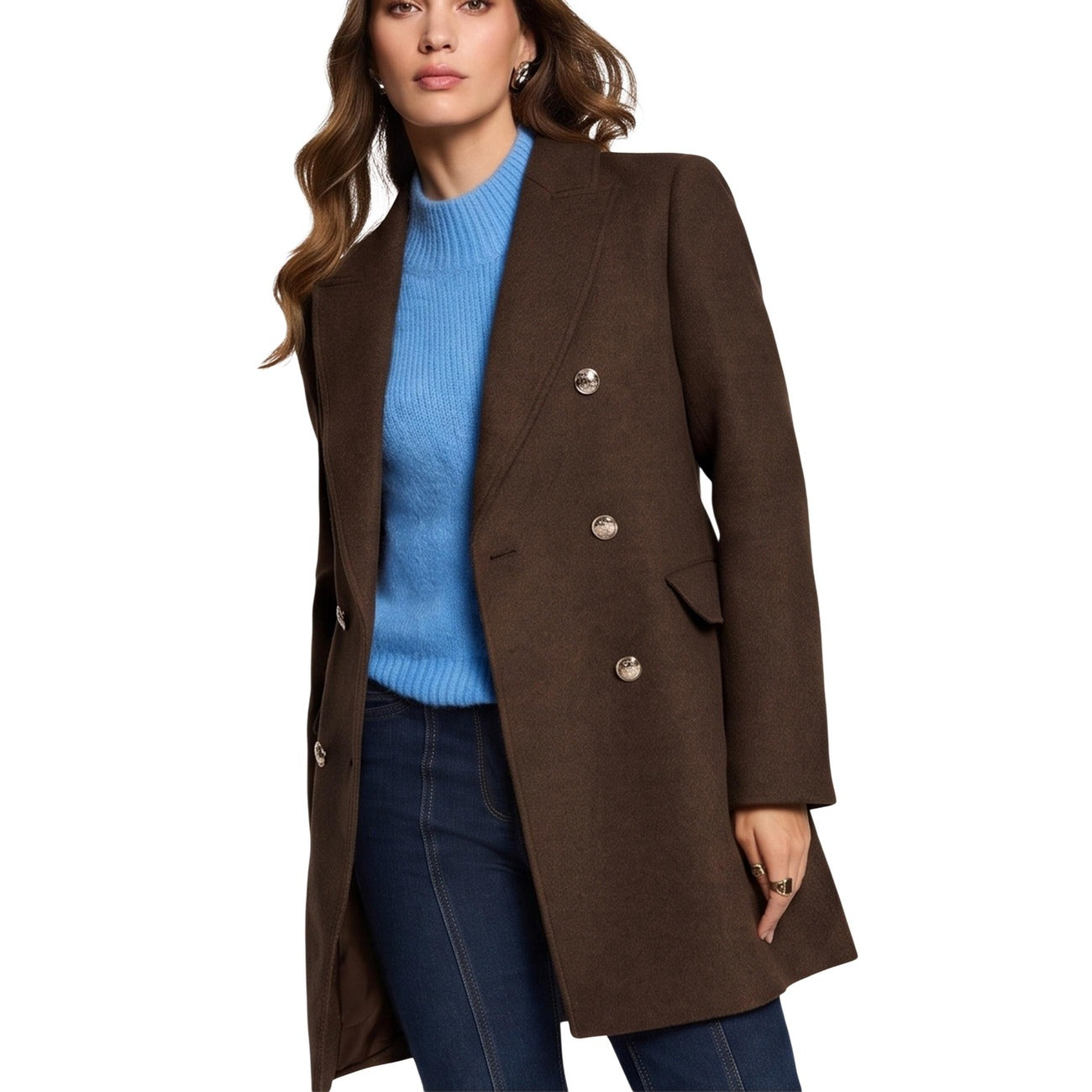 Cappotto Morgan De Toi donna marrone 252-GCHA. Cappotto lungo elegante foderato in misto lana, abbottonatura doppiopetto con bottoni in metallo, collo a rever ampio e vestibilità dritto-regolare per l'inverno.