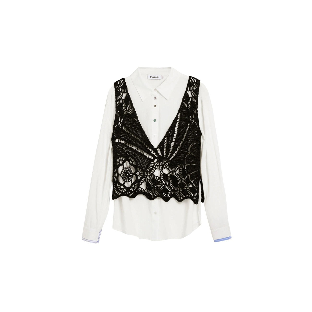 Camicia Desigual con Gilet Crochet; 95% Cotone. Set 2-in-1 multicolore e bianco. Colletto classico, polsini a contrasto, motivi lavorati a mano. Capi separabili, collezione SS26. Vista stesa frontale 