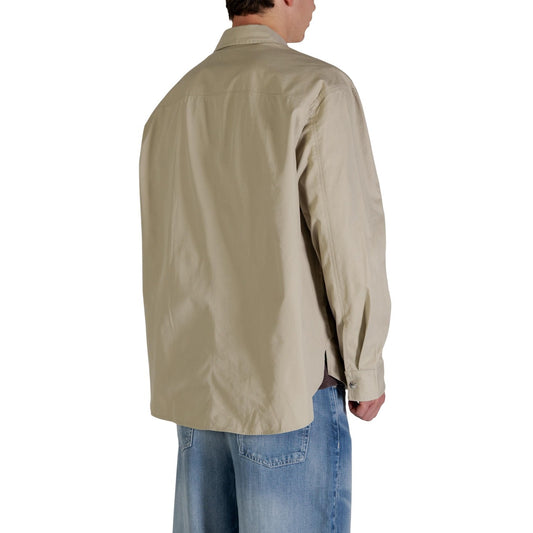 Giacchetto cotone Calvin Klein LV04RE109G; 100% cotone, bottoni automatici, tasca a filetto, regular fit. Stile minimalista contemporaneo. Colore beige vista posteriore 