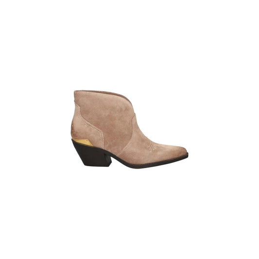 Stivaletti beige donna Liu Jo Austin 03. Stivali texani bassi in camoscio beige con tacco cubano 6 cm, punta affusolata, dettagli cuciture stile bohémien e logo metallico.
