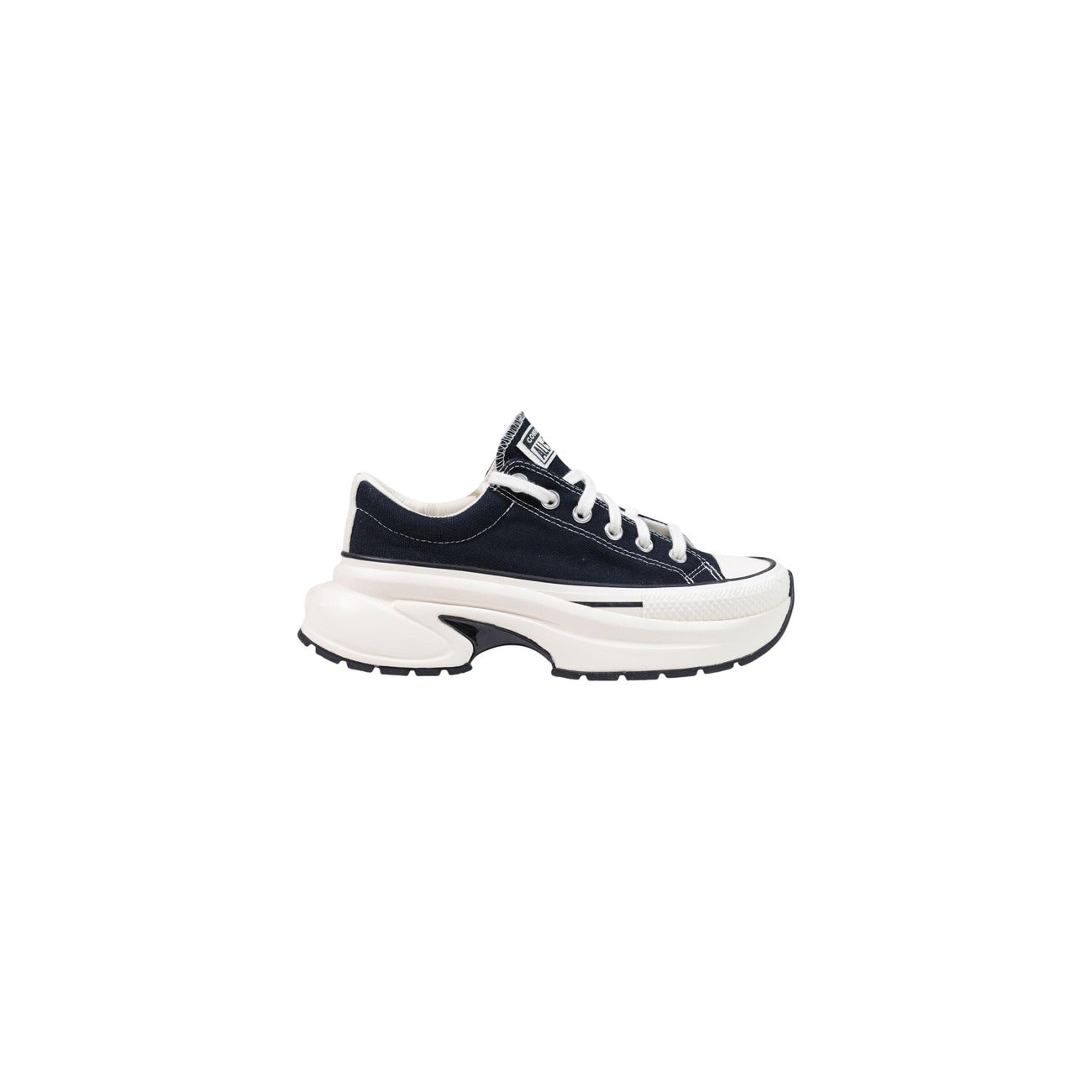 Sneakers Converse Run Star Crush OX nere donna A18465C. Scarpe sportive da donna nere e bianche con suola platform chunky 5 cm, tomaia in tessuto, allacciatura stringata e dettagli a contrasto, scarpe casual urban 4 stagioni.