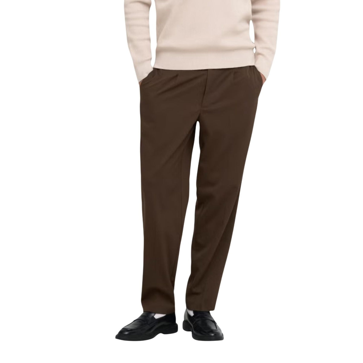 Pantaloni eleganti marroni uomo Only & Sons Onsmiro 22035160. Pantaloni da cerimonia e formali in poliestere riciclato e viscosa con taglio sartoriale, pinces, chiusura con zip e bottone.