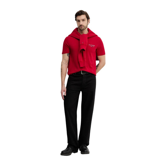 T-shirt Tommy Hilfiger Rosso; 100% Cotone. Logo Hilfiger ricamato, maniche corte, vestibilità regular. Capo quattro stagioni, traspirante e dallo stile casual premium. Figura intera 