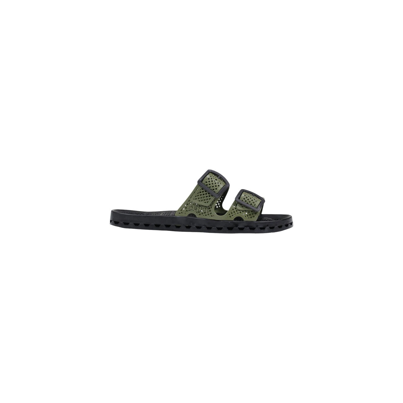 Slide Sensi La Jolla Urban verde; 100% PVC. Doppia fascia regolabile, suola ergonomica traforata anti-ristagno, altezza 2 cm. Leggere, ultra-resistenti e lavabili. Design Made in Italy.