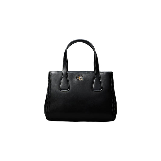 Borsa Mini Tote Calvin Klein Crossbody; Nero. 51% Poliestere riciclato a struttura rigida, chiusura zippata, doppi manici e tracolla removibile. Tasca interna. Misure micro e compatte (20x14 cm), stile minimalista. Frontale 