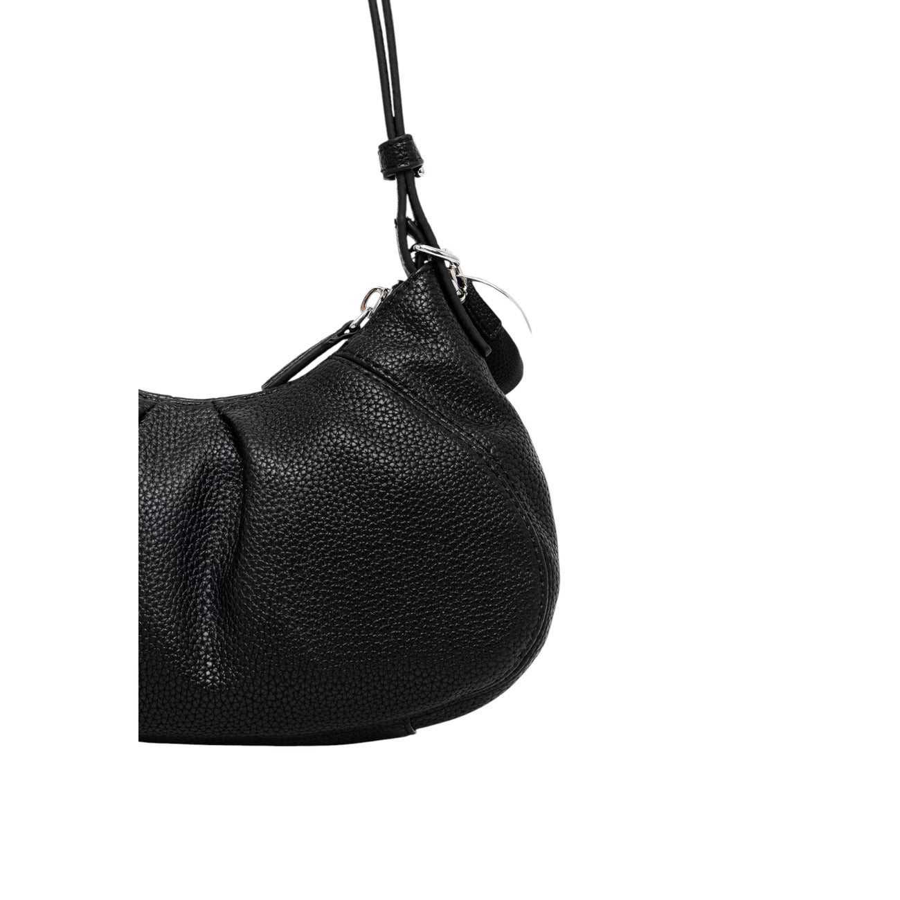 Borsa Piccola Donna Calvin Klein Engraved; Nero. 100% Poliuretano effetto martellato, forma a mezzaluna arricciata con zip, manico regolabile e charm metallico CK. Misure compatte (28x16 cm), stile minimal-chic.