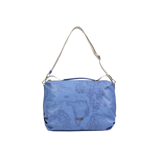 Maxi Borsa Geo Alviero Martini; 58% Poliestere, 42% Poliuretano. Tracolla regolabile, finitura idrorepellente, ampio vano interno. Borsa donna spaziosa, resistente e leggera per la PE26. Vista frontale colore azzurro blu 