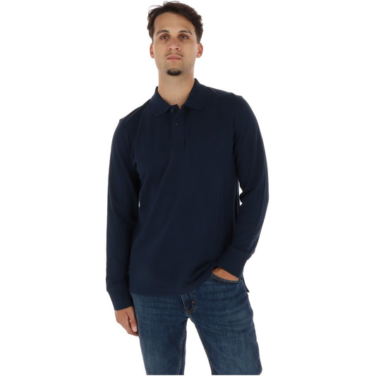 Polo uomo Timberland Millers River manica lunga blu TBC0YHBE. Maglia polo traspirante in cotone biologico sostenibile con collo a bottoni, vestibilità regolare e logo Timberland ricamato.