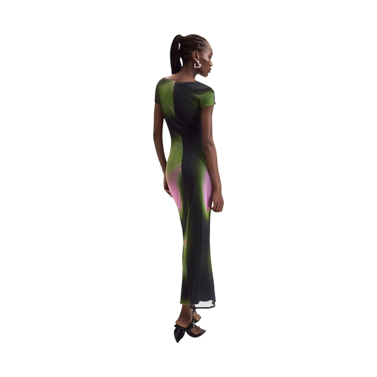 Vestito lungo Desigual vest_Cracovia verde e viola. Abito lungo da donna in tessuto tulle aderente con stampa grafica artistica, giromaglie, manica corta e taglio dritto fino alle caviglie, abbigliamento donna autunno inverno.