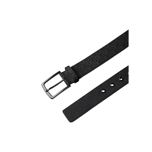 Cintura nera logo uomo Calvin Klein LV04D7138GV8N. Cintura sportiva uomo in tessuto ripstop jacquard nero con fibbia opaca e motivo logo Calvin Klein.