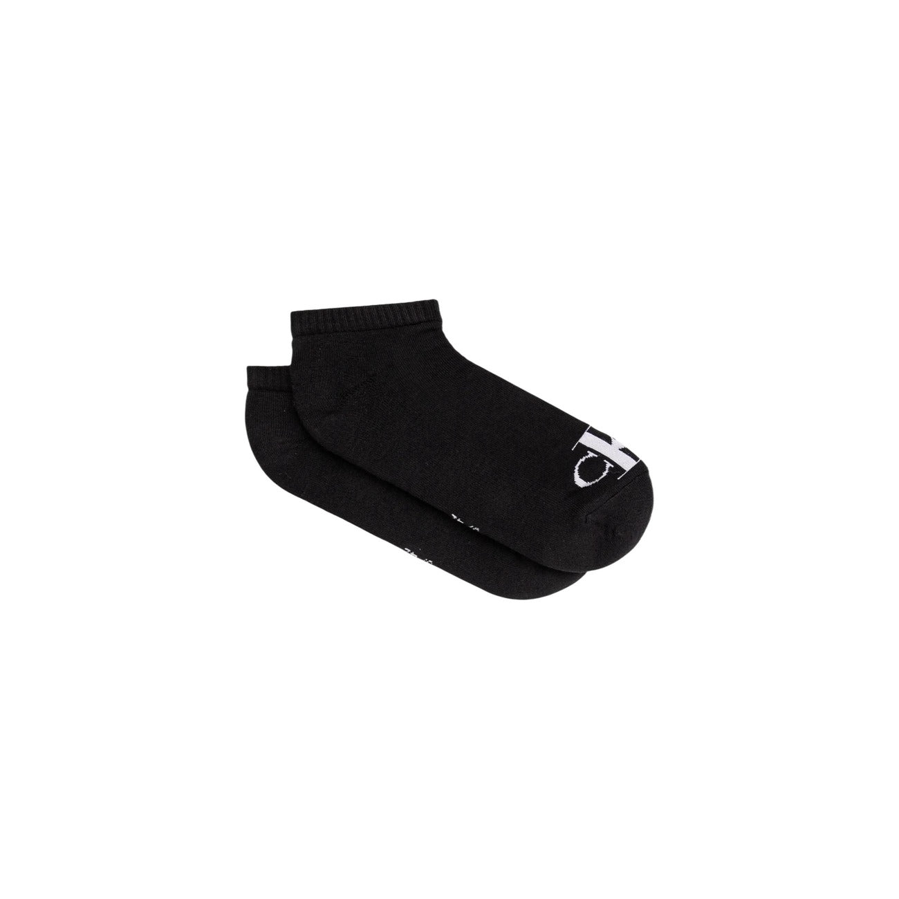 Pack 2 Paia Calzini Sneaker Calvin Klein Jeans; Nero. 81% Cotone, 19% Fibre tecniche. Logo monogramma ricamato, taglio basso, traspirabilità e vestibilità stretch. 