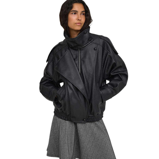 Giacca ecopelle nera donna Only – Giubbotto in finta pelle con colletto coreano e fibbia 15380880.