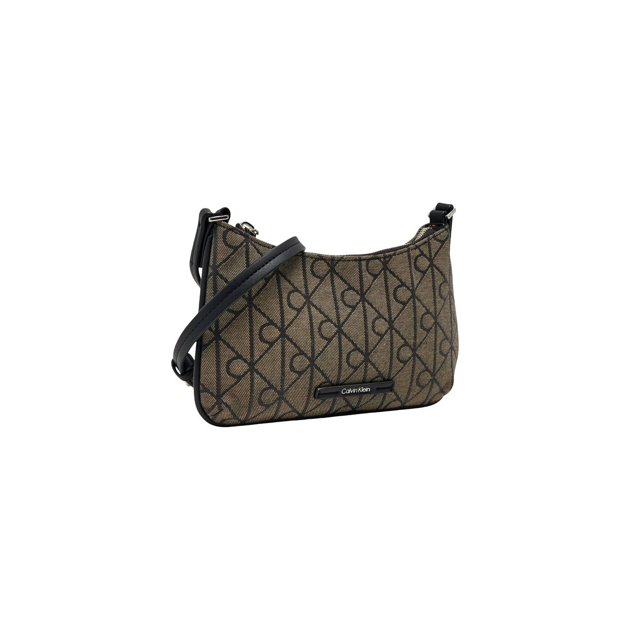 Borsa Mini Calvin Klein Jacquard; Nero. 100% Poliestere riciclato sostenibile, trama logata all-over intrecciata, chiusura con zip e tracolla regolabile. Dimensioni compatte e slanciate (23x14 cm), stile casual-luxury. Frontale con tracolla 