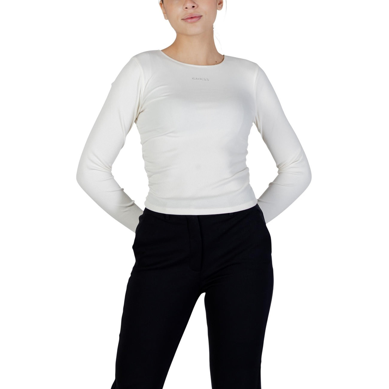 T-shirt Guess Active donna bianca manica lunga scollo tondo 89% modal 11% elastan - vista frontale
