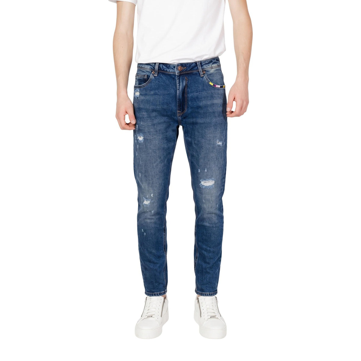 Jeans uomo slim fit blu Gianni Lupo GL6538Q. Pantaloni denim elasticizzati quattro stagioni con abrasioni e dettagli effetto usurato.