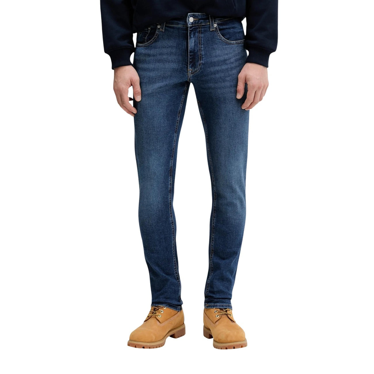Tommy Hilfiger Jeans DM0DM22586, modello skinny in cotone sostenibile e Lycra; denim super-stretch, taglio contemporaneo e finitura confortevole ad alta libertà di movimento. Vista frontale 