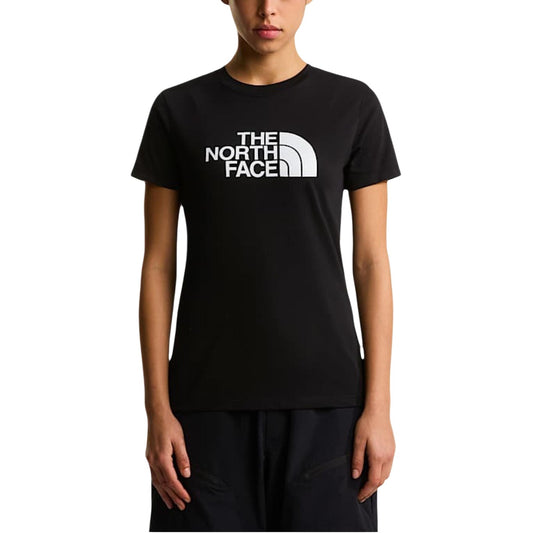 T-shirt The North Face donna nera con logo - vista frontale indossata da modello