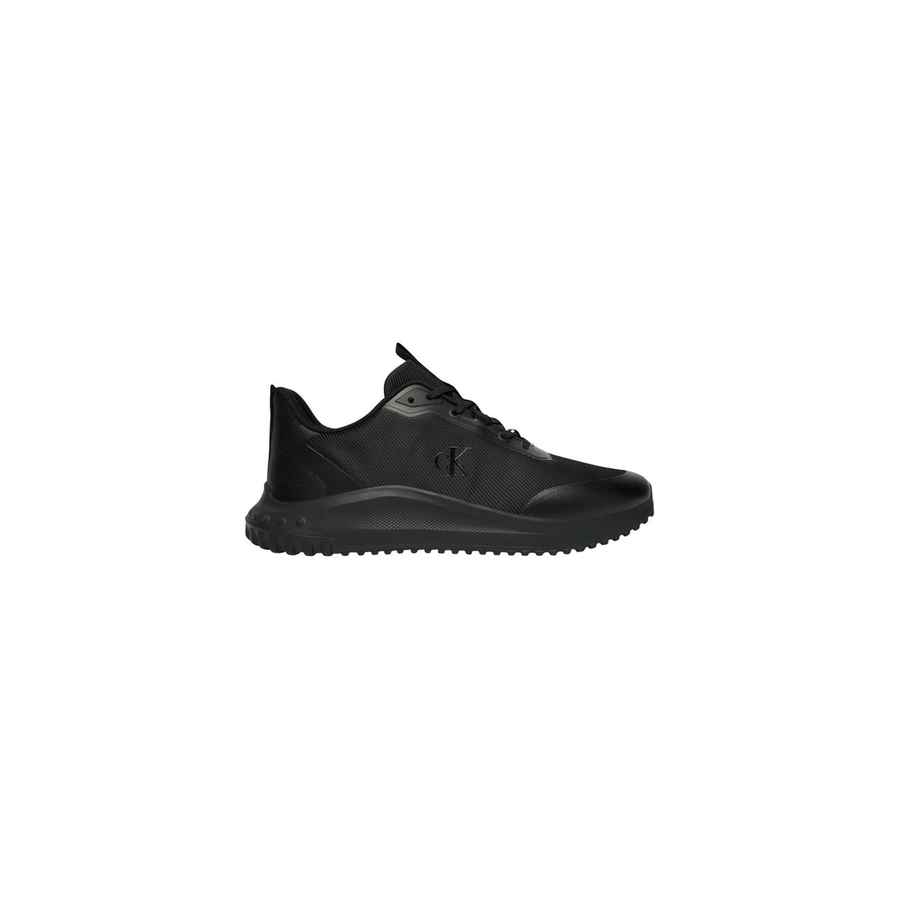Sneakers Calvin Klein Mesh;Nero. Tomaia in rete tecnica, finiture termosaldate, suola in EVA ultraleggera. Calzata a calzino, traspiranti e performanti, collezione Primavera/Estate.