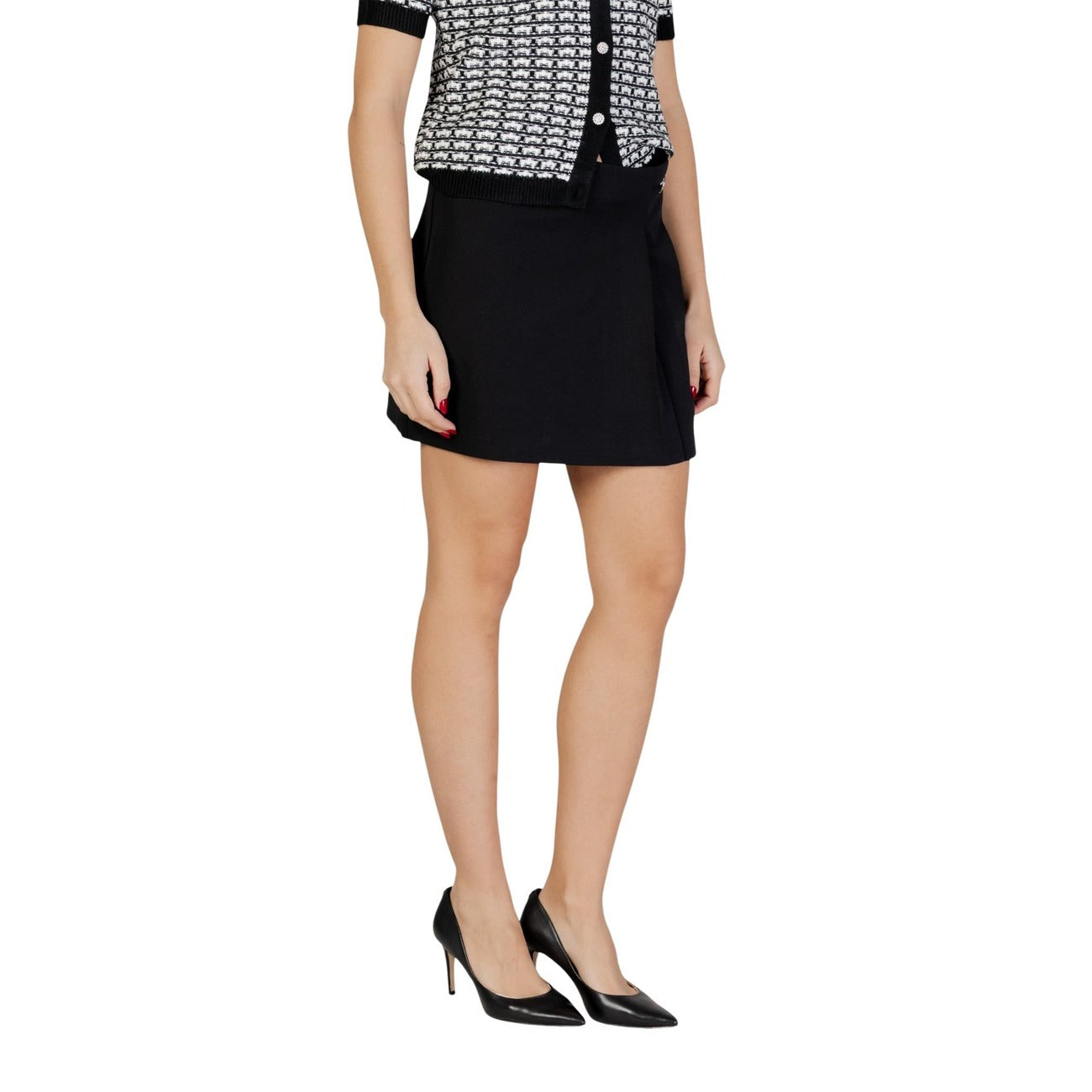 Minigonna Only ONLEVI LIFE HW SHORT SKIRT donna nera con cerniera - vista laterale indossata da modello
