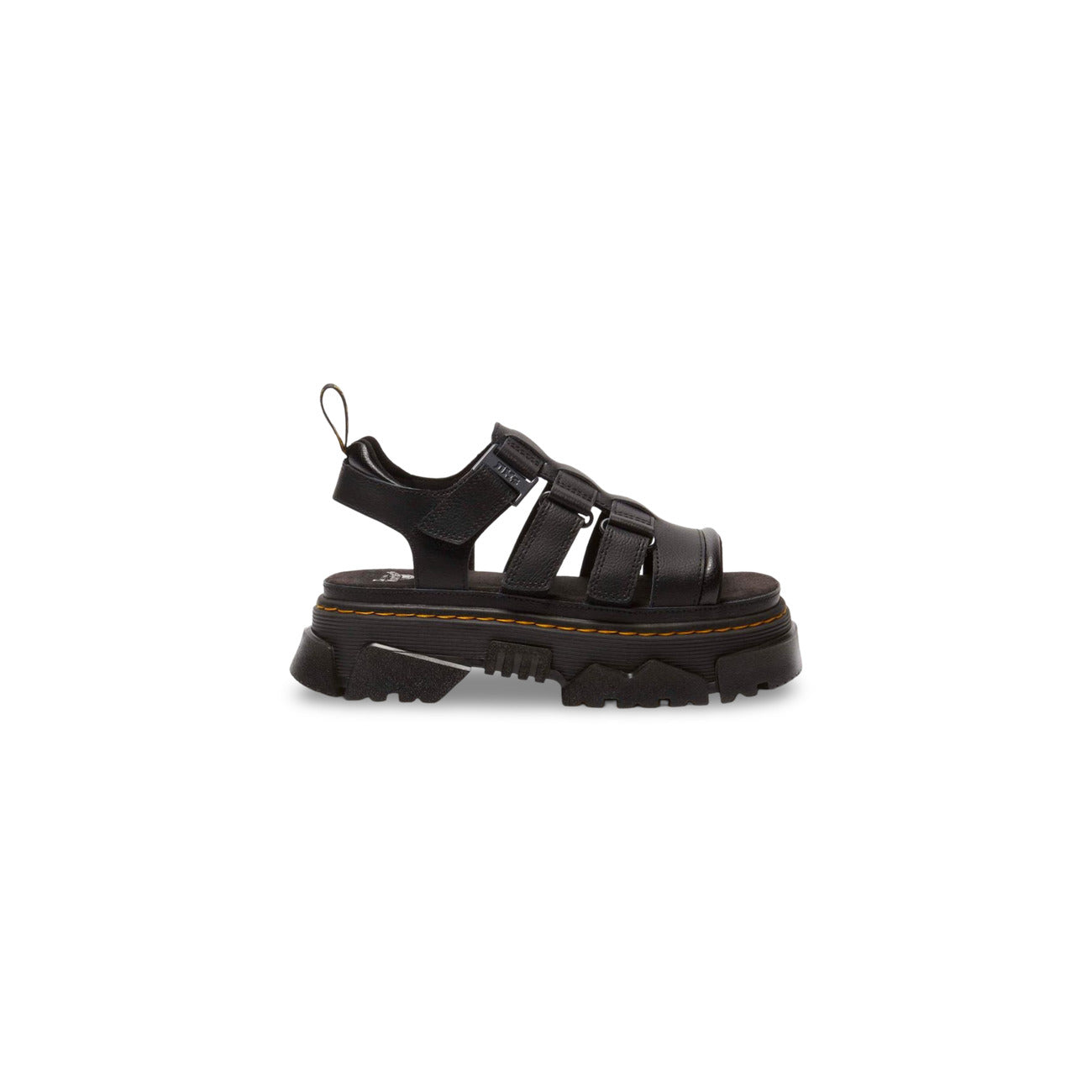 Dr. Martens Sandalo Mattison Platform; Nero. 100% Pelle Athena opaca. Tacco 5 cm, suola ibrida EVA/PVC, sottopiede in camoscio e chiusura a fibbia. Dettagli originali Dr. Martens con cuciture gialle.
