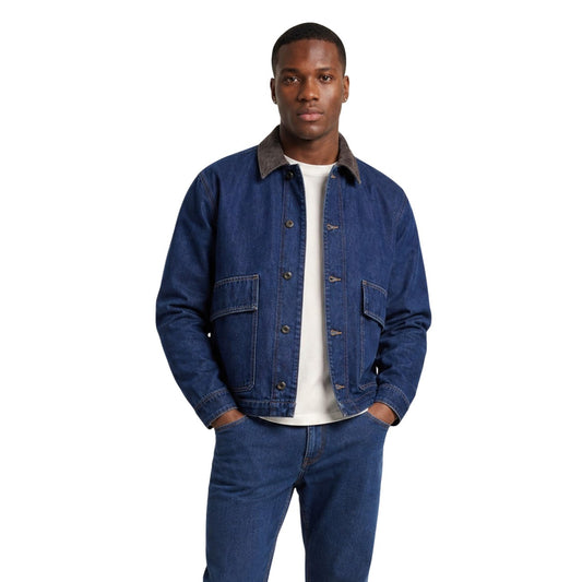 Giacca denim Only & Sons Onskaizen Rinse 22039417 blu uomo. Giambotto in tessuto jeans con colletto a contrasto in velluto a costine, abbottonatura frontale e tasconi applicati, abbigliamento uomo mezza stagione.