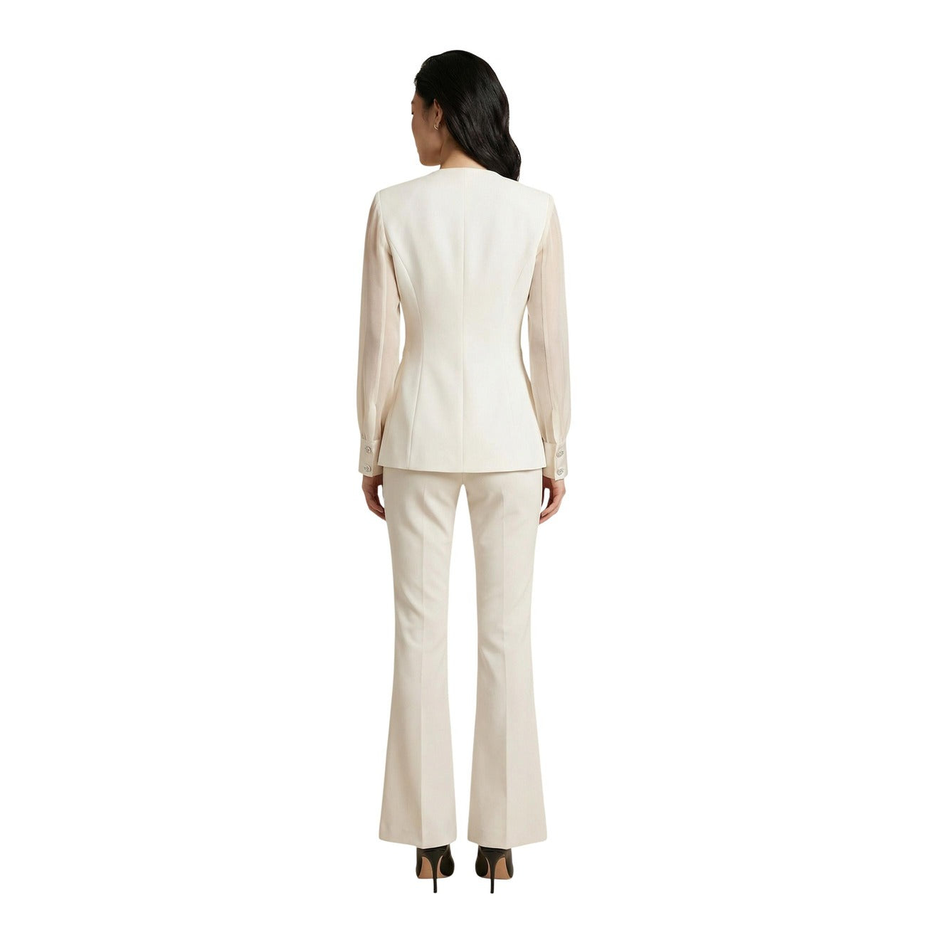 Artigli Blazer bianco con maniche in trasparenza; giacca sartoriale stretch con bottone gioiello, stile moderno e femminile, perfetta per outfit da sera raffinati o occasioni speciali. Vista posteriore 