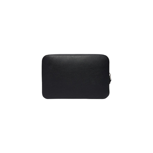 Pochette uomo Tommy Hilfiger; 100% Poliuretano Nero. Logo in rilievo, laccio da polso removibile, chiusura a zip. Dimensioni medie, stile casual-elegante 4 stagioni. Vista posteriore 