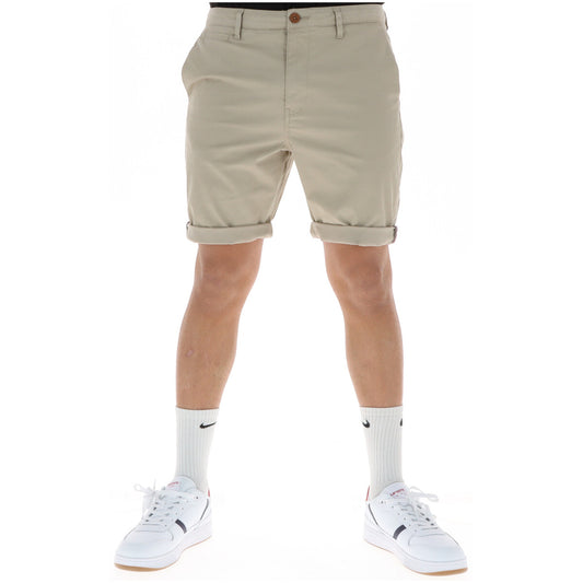 Bermuda beige Chino Shorts Vintage International; 98% cotone, vestibilità slim, modello 4 tasche. Il classico senza tempo per l'estate. Vista frontale 