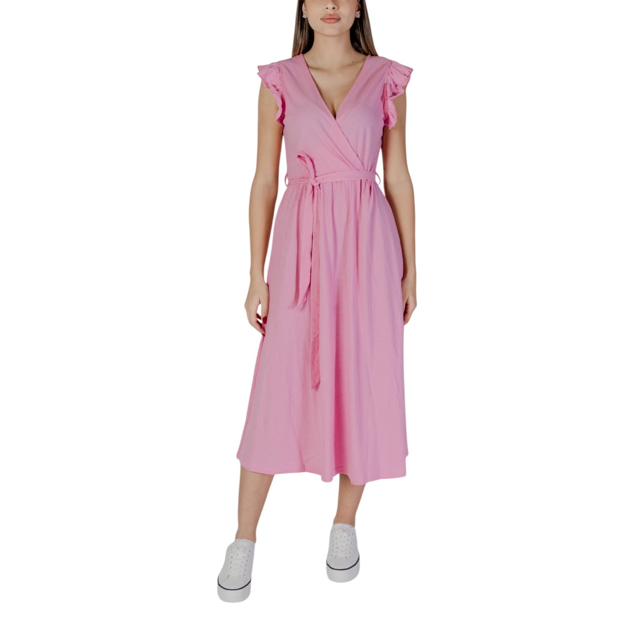 Abito midi B.young rosa smanicato con lacci e scollo a V - vista frontale
