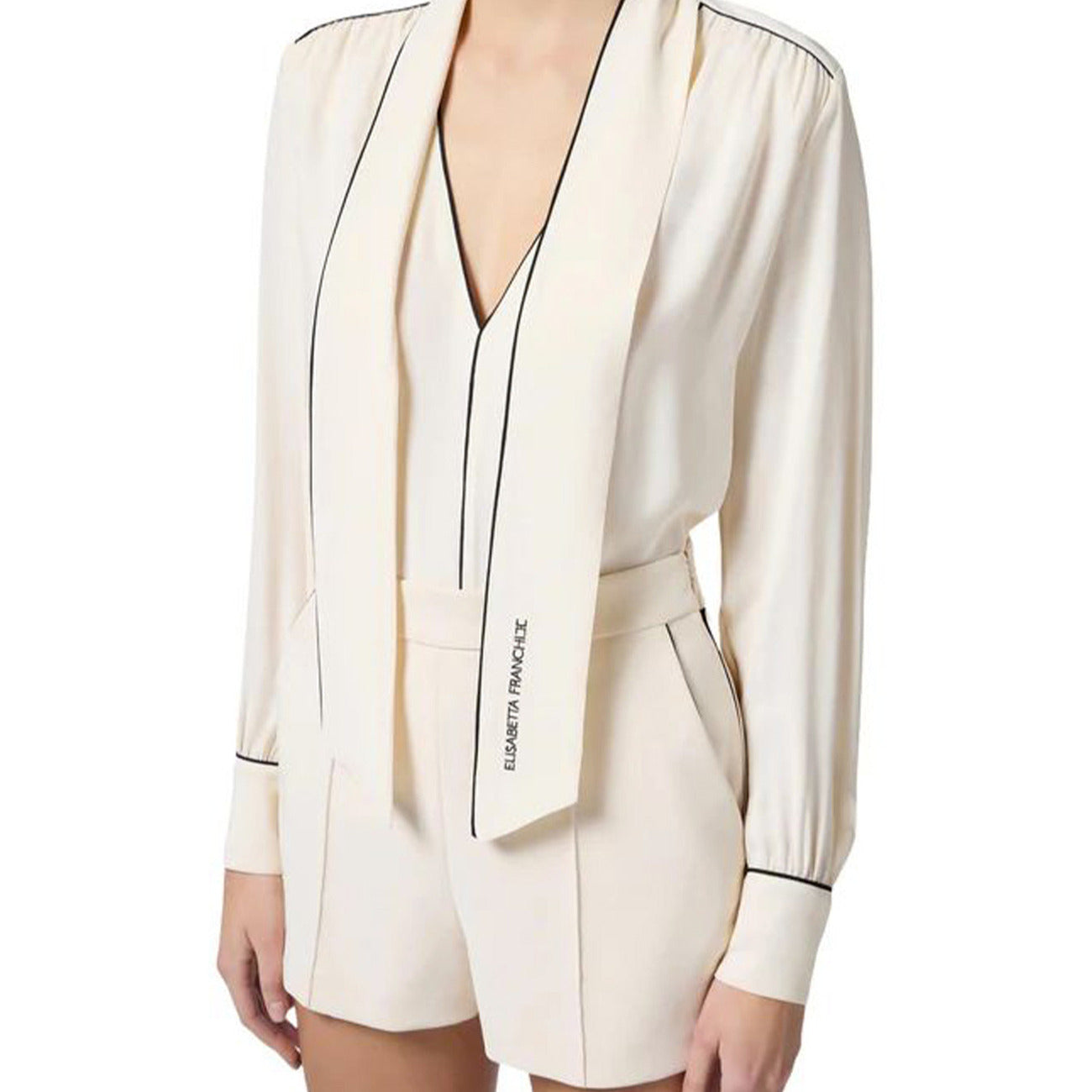 Blouse Elisabetta Franchi Burro/Nero; 100% viscosa, collo a scialle, leggera trasparenza. Eleganza iconica e vestibilità fluida. Vista laterale 