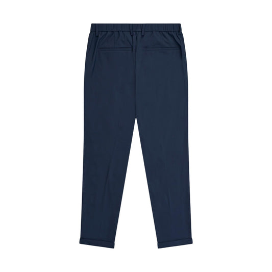 Pantaloni blu navy Ankle Length RAD; pantalone slim in tessuto bi-stretch ad alte prestazioni. Silhouette pulita, elasticità superiore e stile sartoriale moderno. Vista posteriore 