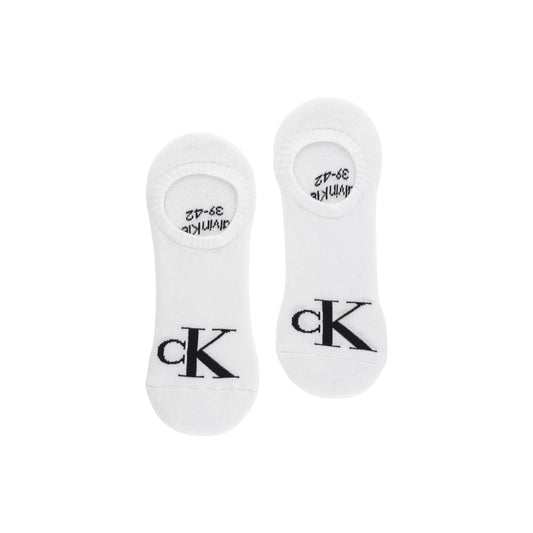 Pack 2 Paia Calzini Footie Calvin Klein Jeans; Bianco. 80% Cotone, 20% Fibre tecniche. Taglio High Cut anti-sfregamento, logo CK a contrasto, vestibilità stretch e traspirante. Frontale 