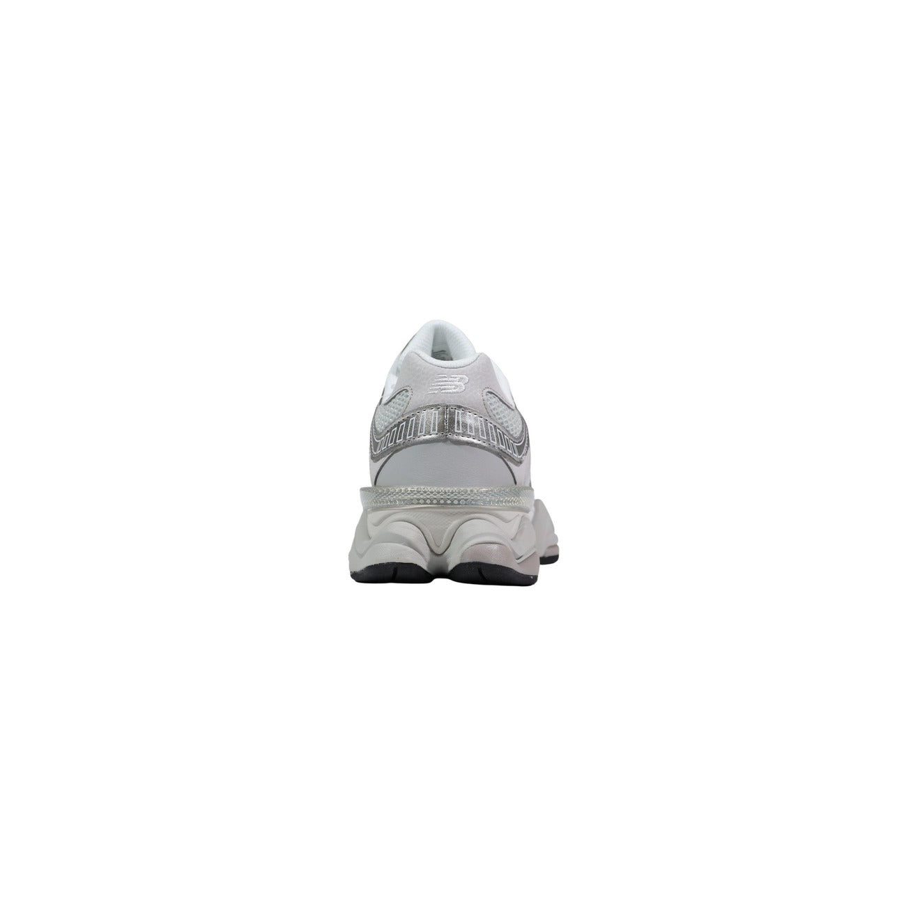 New Balance 9060 U906051K; Tomaia Mesh/Sintetico. Ammortizzazione ABZORB e SBS, dispositivo CR traslucido, 398g. Sneaker uomo futuristica, leggera e ultra-ammortizzata per la PE26. Vista posteriore 